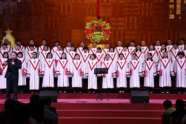 本堂举行2025年圣诞赞美会活动